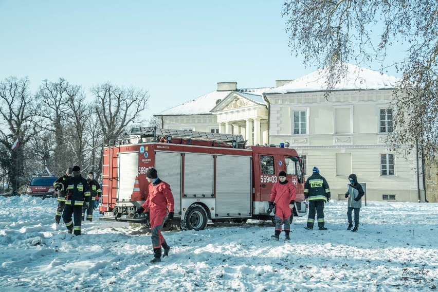 Strażacy z OSP Dobrzyca przeprowadzili ćwiczenia z zakresu ratownictwa lodowego