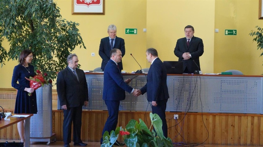 Na sesji Rady Powiatu pożegnano byłego komendanta OSSW w Kulach [FOTO]