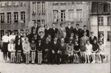 Legnickie szkoły i ich uczniowie na fotografiach sprzed lat. Zobaczcie te archiwalne zdjęcia, są jak podróż w czasie!