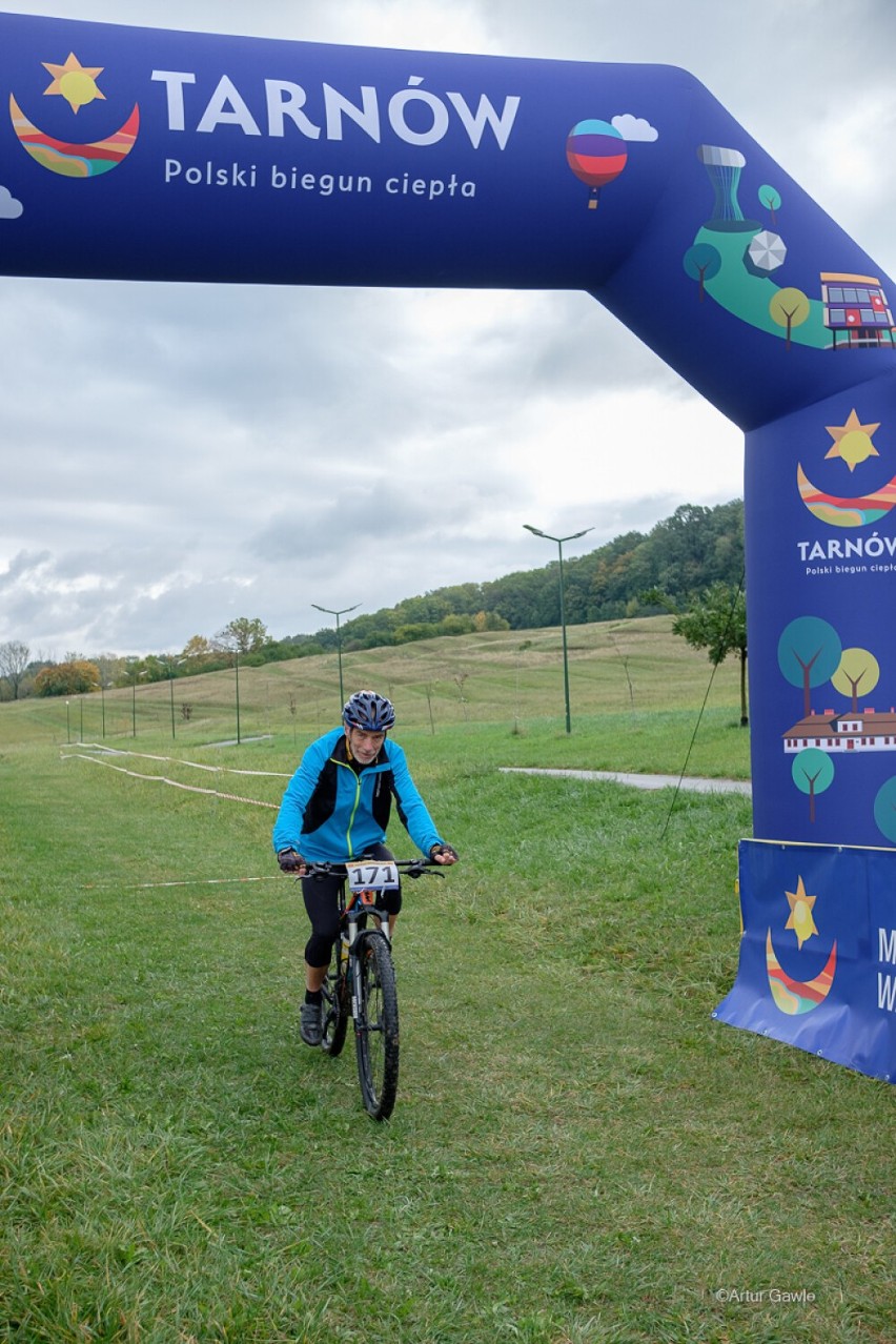 Pucharu Tarnowa MTB. Pod Górą św. Marcina kolarze górscy ścigali się w finałowych zawodach. Mamy zdjęcia