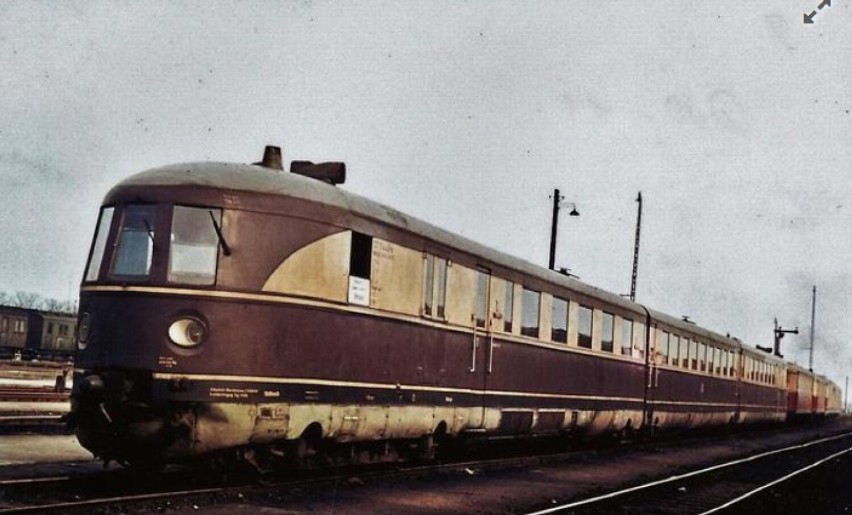 15 maja 1936 roku na trasę wyjechał pierwszy ekspres relacji...