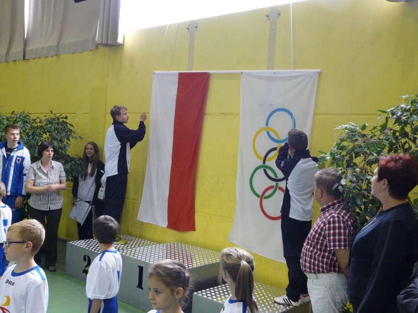 XIX Ogólnopolska Olimpiada Młodzieży w tenisie stołowym otwarta w Radomsku [ZDJĘCIA]