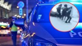 Groźny wypadek pod Warszawą. Kierowca potrącił trzy osoby idące chodnikiem. Do sieci trafiło nagranie