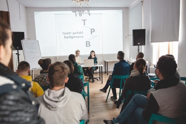 Teatr Polski jest jednym z szesnastu realizatorów programu Bardzo Młoda Kultura w całej Polsce. Inicjatywa jest prowadzona od 2016 r. Właśnie zaczął się ostatni rok BMK