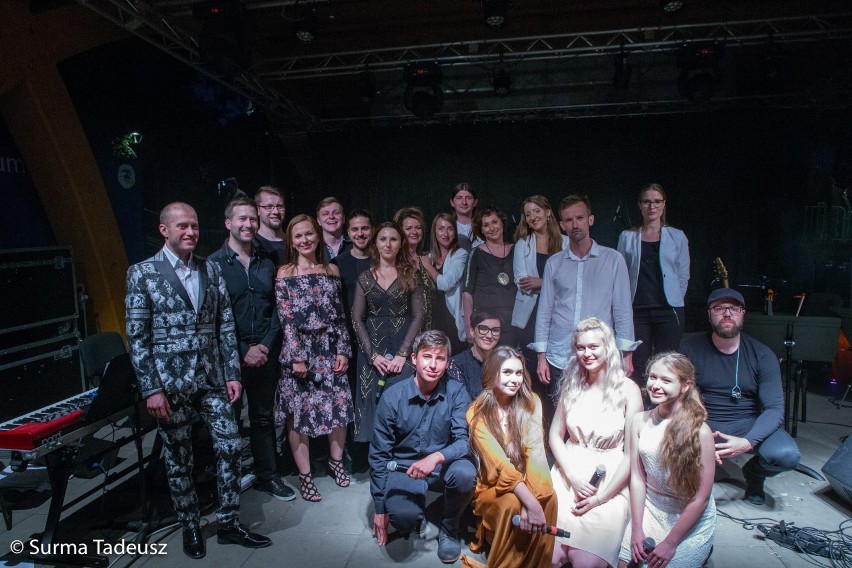 Dni Stargardu 2019. Koncert "Blisko, daleko..." w teatrze letnim w parku Chrobrego [ZDJĘCIA]