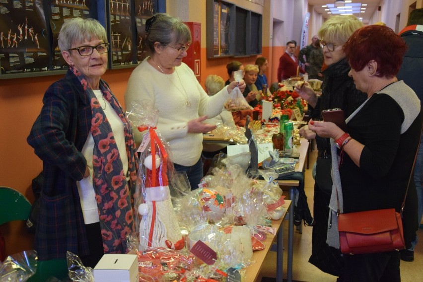 Trwa turniej charytatywny w Szczecinku. Licytacje dla Jasia i Filipa [zdjęcia]