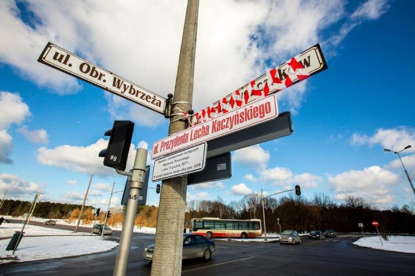 Po dekomunizacji ulica Dąbrowszczaków zmieniła nazwę na...