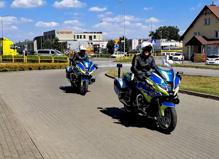 W trzy sekundy do setki! Nowe motocykle starogardzkiej drogówki FILM 