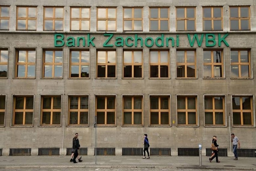 Bank Zachodni WBK

W Banku BZ WBK płatności przychodzą na...
