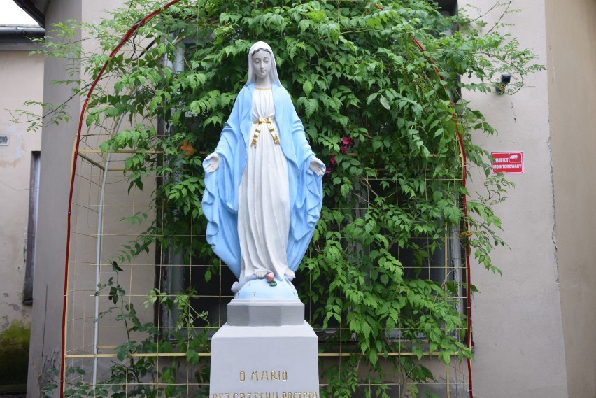 Odnowili ponad 100 letnią figurę Matki Boskiej