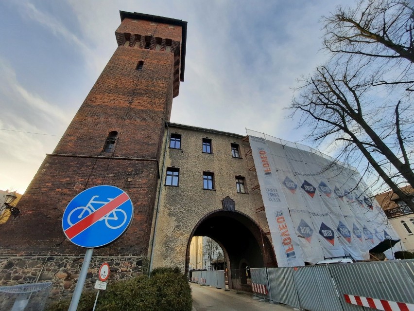 Utrudnienia związane są z remontem dachu na budynku muzeum w...