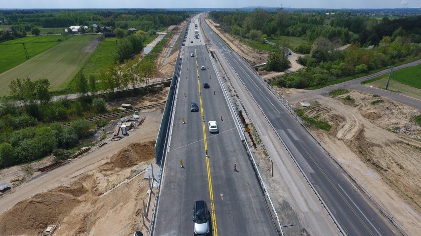 Budowa autostrady A1 na odcinku od Piotrkowa do Kamieńska z...