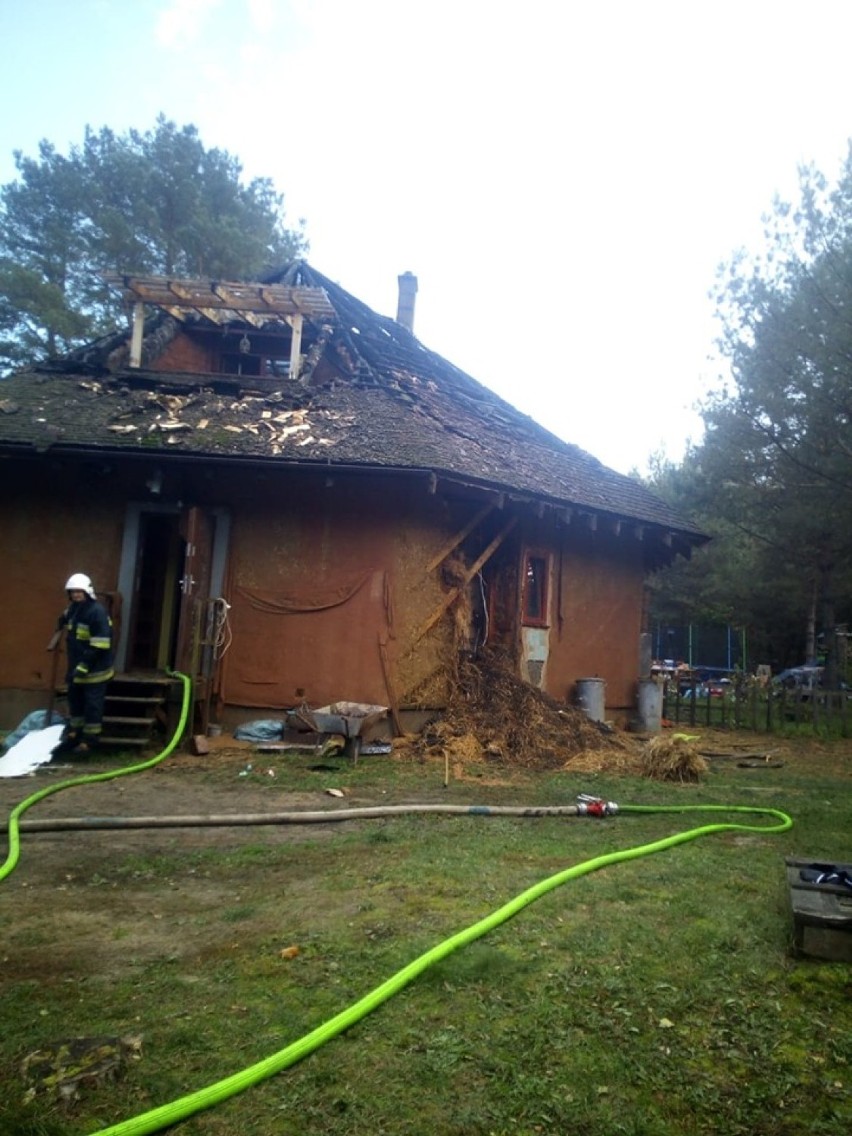 Pożar domu dziecka pod Warszawą. Trwa zbiórka najpotrzebniejszych rzeczy dla wychowanków