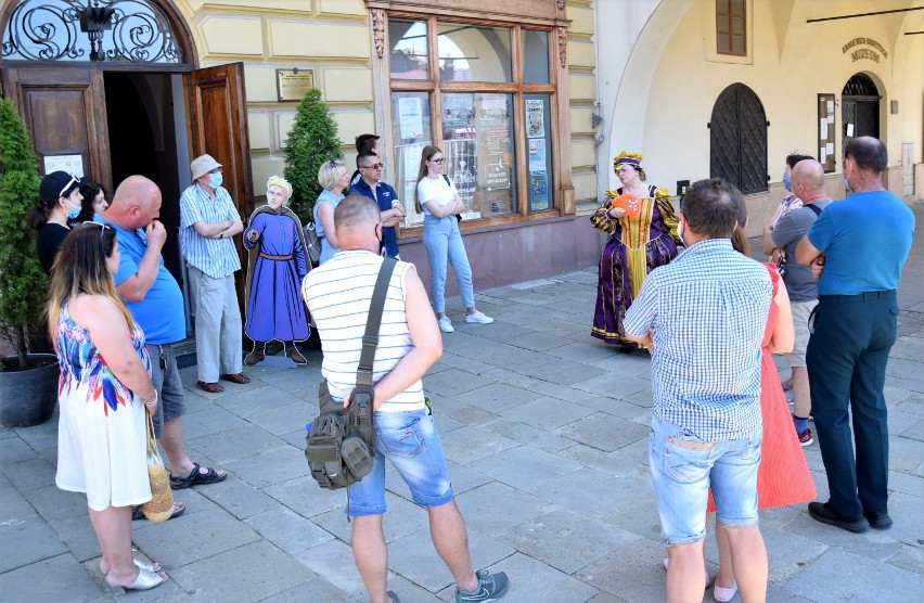 Zobacz też: Lot drona nad Jarosławiem