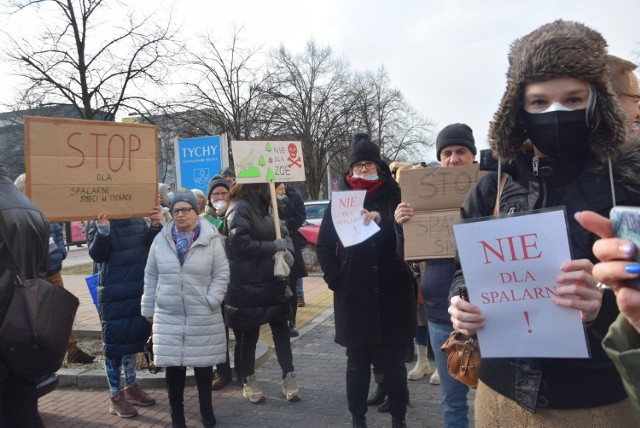 Tyszanie protestują przeciwko budowie spalarni w Wilkowyjach