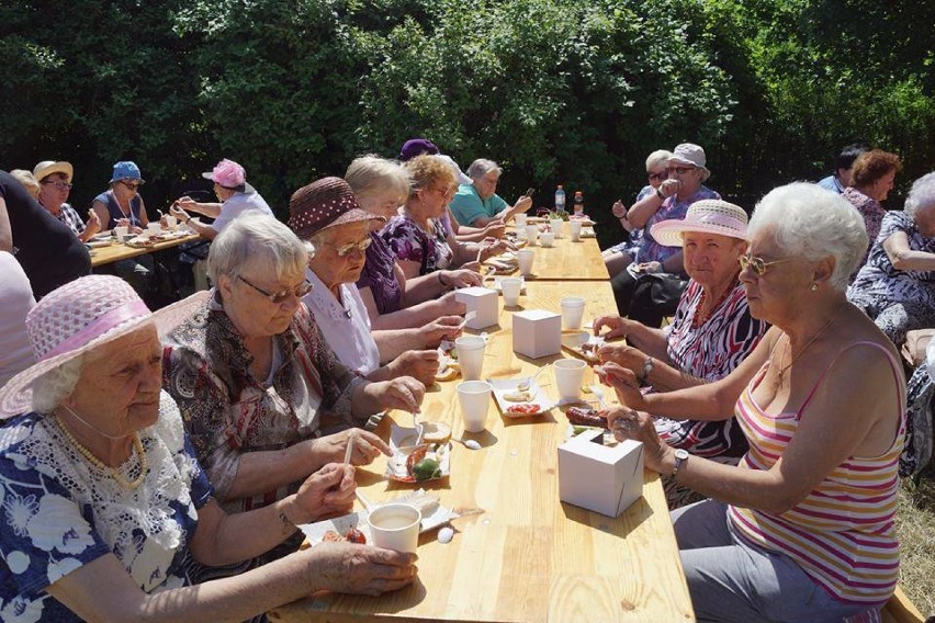 Z okazji Międzynarodowego Dnia Rodziny w Janikowie został zorganizowany piknik [zdjęcia]