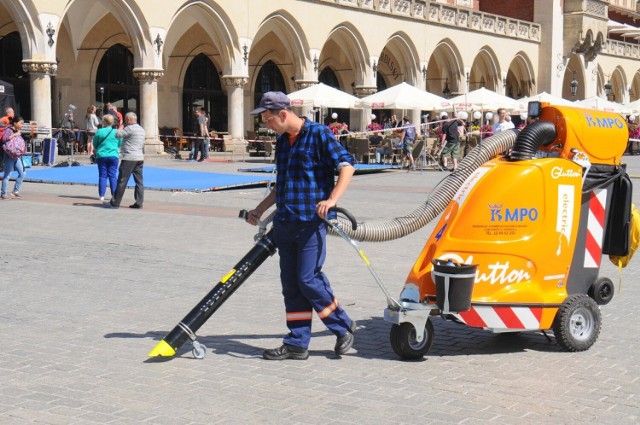 Takie maszyny skutecznie działają np. w Krakowie