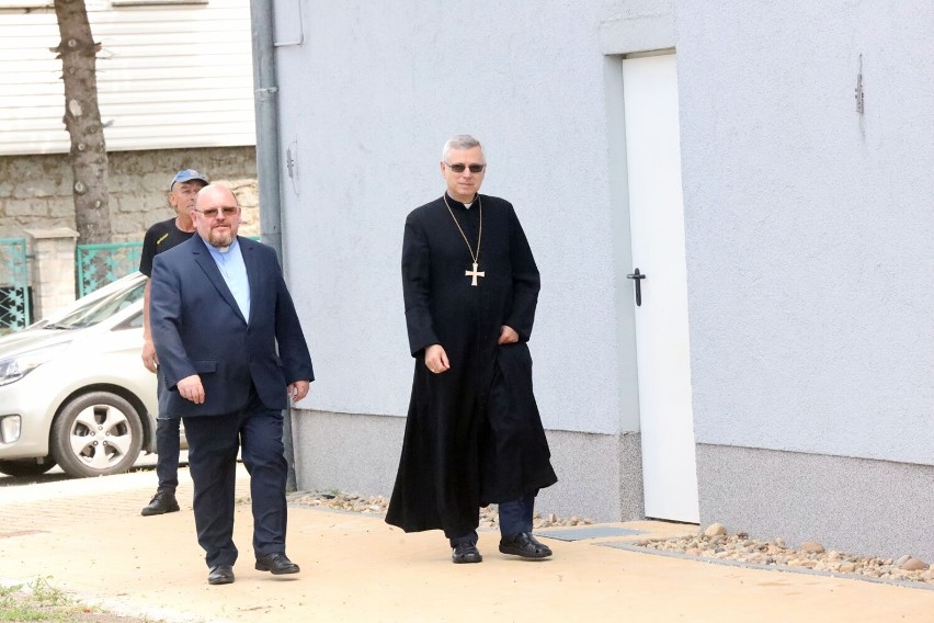 Biskup legnicki Andrzej Siemieniewski z pierwszą wizytą duszpasterską, zobaczcie zdjęcia