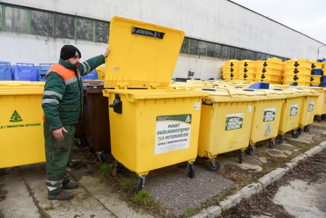 Od 1 stycznia obowiązywać będą nowe stawki opłaty za gospodarowanie odpadami komunalnymi. Ponadto od nowego roku wszyscy mieszkańcy zobowiązani są do selektywnej zbiórki odpadów.

CZYTAJ DALEJ >>>>>