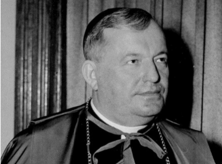 Biskup Karol Pękala
(1946 - 1968)

W pierwszych latach...
