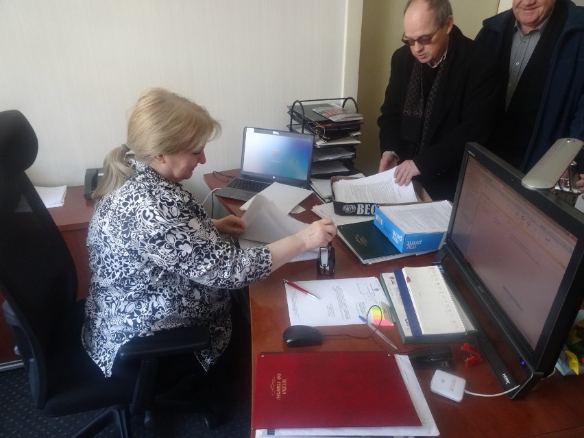 Około 1000 podpisów przeciwko budowie dużych zakładów na Zagorzynku trafiło na biurko prezydenta Kinastowskiego