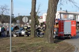 Wypadek w Jaromierzu. Kierowca renault megane  uderzył w słup