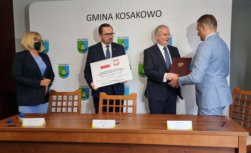 Podpisanie umowy na Chmielną/Paska w gminie Kosakowo oraz konferencja podsumowująca Rządowy Fundusz Rozwoju Dróg - 24 września 2021