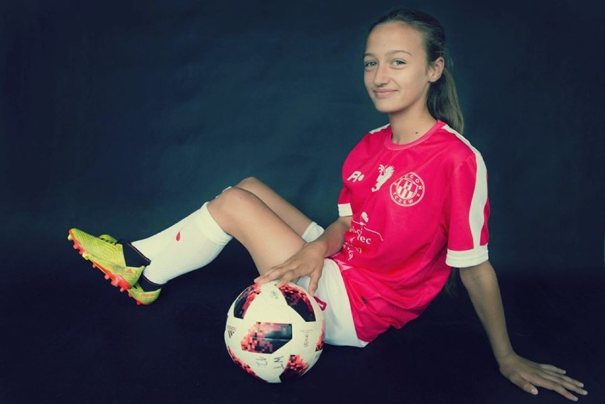 Malbork-Tczew. 15-letnia Julka zadebiutowała w I lidze piłki nożnej kobiet