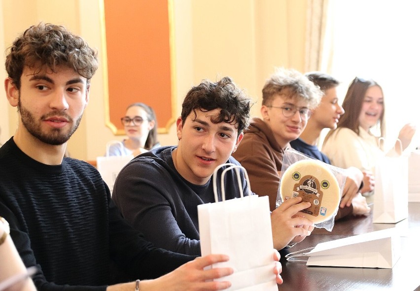 Uczniowie z Włoch i Portugalii z wizytą w Kaliszu