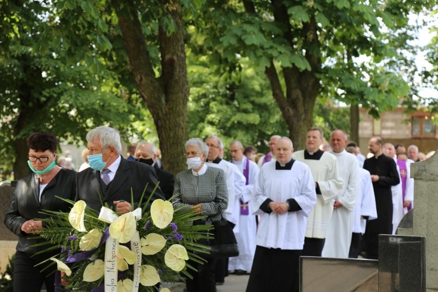 Ostatni pożegnanie  ks. kan. Roberta Kmieciaka [ZDJĘCIA]