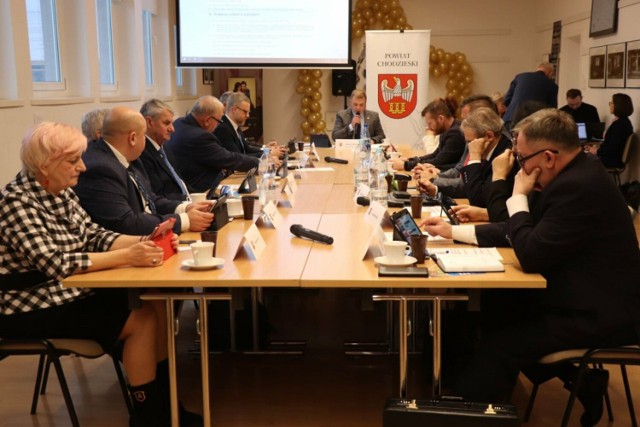 Sesja budżetowa Rady Powiatu Chodzieskiego odbyła się 18 grudnia