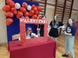Walentynkowa dyskoteka w Zespole Placówek Oświatowych numer 1 w Staszowie. Niesamowite tańce i nowa atrakcja 