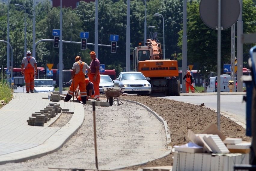 Finisz robót na Choinach już blisko. Kierowcy już korzystają z ronda