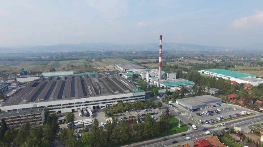 Nowy Sącz. Tak powstają słynne okna dachowe FAKRO. Zaglądamy do hal produkcyjnych i biur [ZDJĘCIA 24.11]