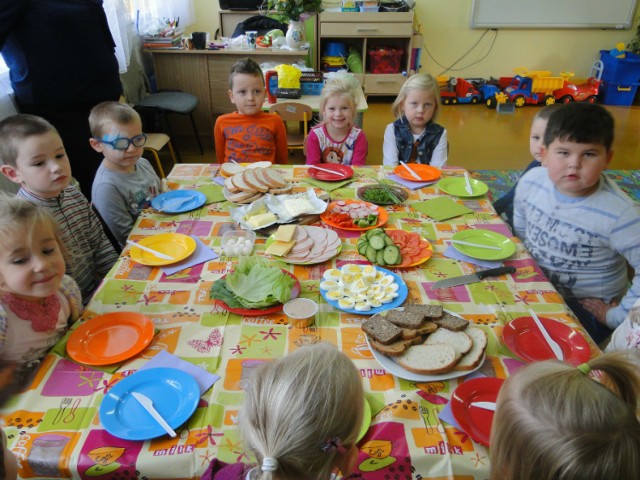 W propagowanie zdrowego żywienia włączyła się m.in. Szkoła Podstawowa w Mlewie.