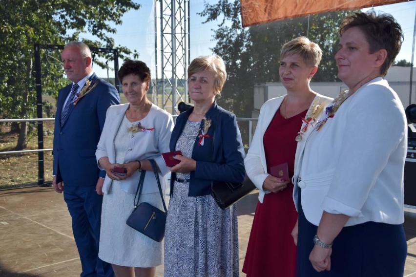 Dożynki powiatowe w Milczu: Piękne wieńce, bogate stoiska i mnóstwo atrakcji [FOTO]