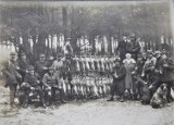 Unikalne zdjęcia z 1931 roku z gminy Darłowo. Finał polowania. Zdjęcia
