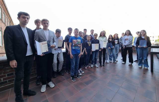 W Malborku do miejskiego etapu konkursu wiedzy o zamkach gotyckich przystąpiło 18 uczniów.