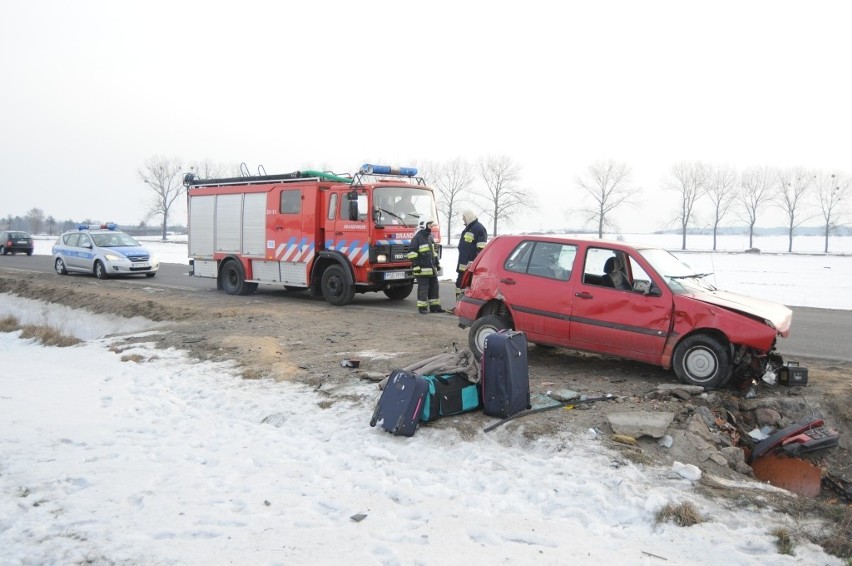 Droga 434, Księginki: wypadek volkswagena. Kobieta w szpitalu [ZDJĘCIA]