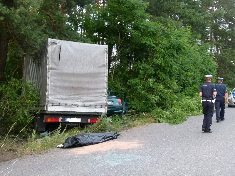 Jedna osoba nie żyje po wypadku w Sługocicach