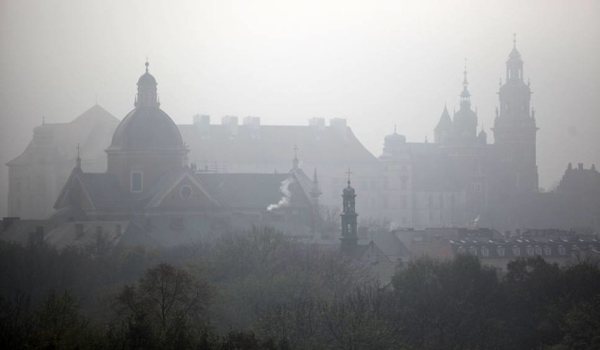 Smog w Krakowie. Normy wielokrotnie przekroczone