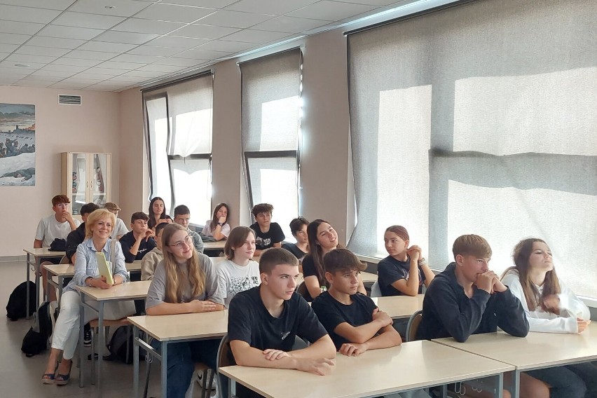 Uczniowie ZST uczcili pamięć ofiar sowieckiej agresji na Polskę