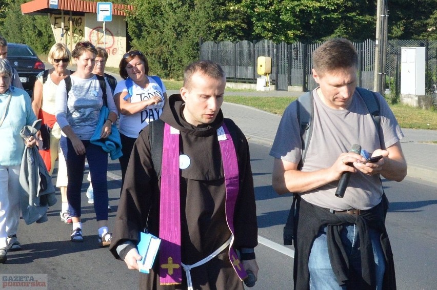 Wczesnym rankiem z klasztoru oo. franciszkanów we Włocławku...