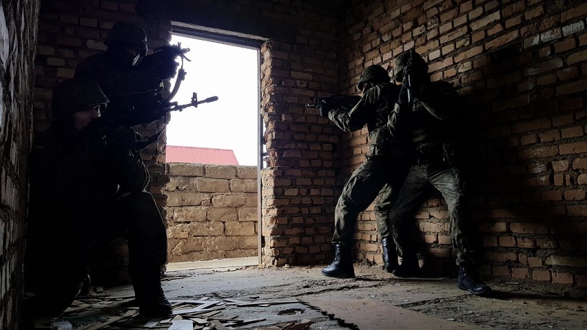 Żołnierze Lęborskiego Batalionu Zmechanizowanego ćwiczyli na poligonie w Wędrzynie ZDJĘCIA 