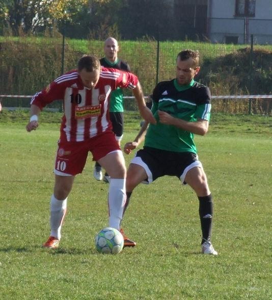 Oświęcim: Liderująca w III lidze Soła poległa po raz pierwszy, w dodatku u siebie, z Porońcem 0:4