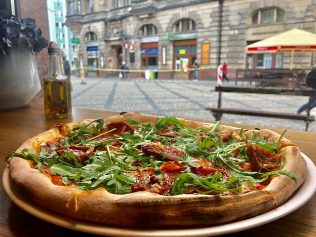 Pizzeria Daria w Kłodzku 

Znajdziecie ją na kłodzkim rynku!