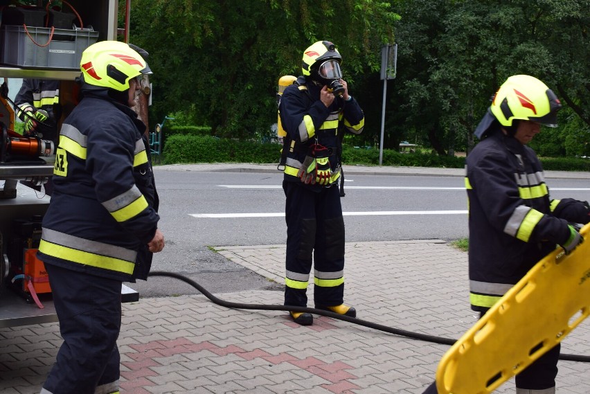 Wypadek przy pracach rolnych. Amputowana stopa... Spokojnie, to ćwiczenia FOTO