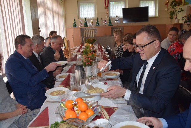 Wieczerza Wigilijna w Miejskim Ośrodku Pomocy Społecznej w Sieradzu