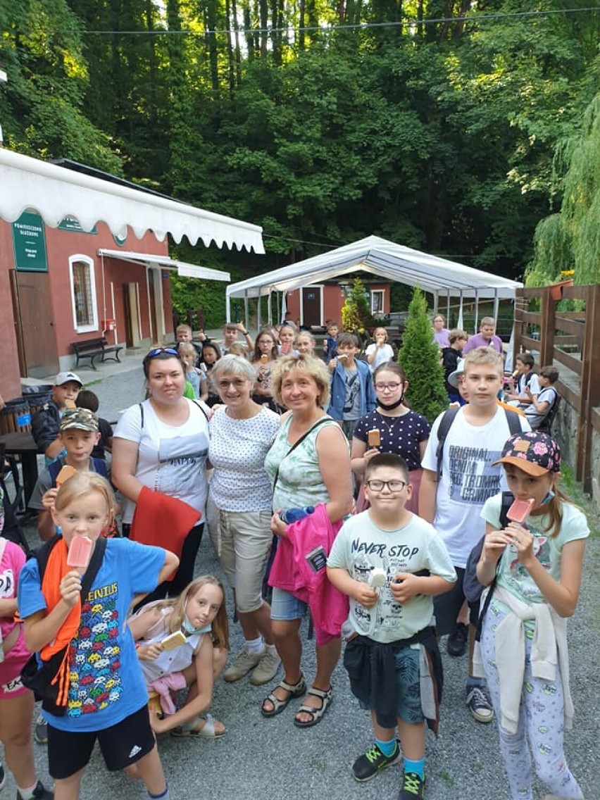 Początek wakacji uczniowie z gminy Trąbki Wielkie spędzili w Kotlinie Kłodzkiej |ZDJĘCIA