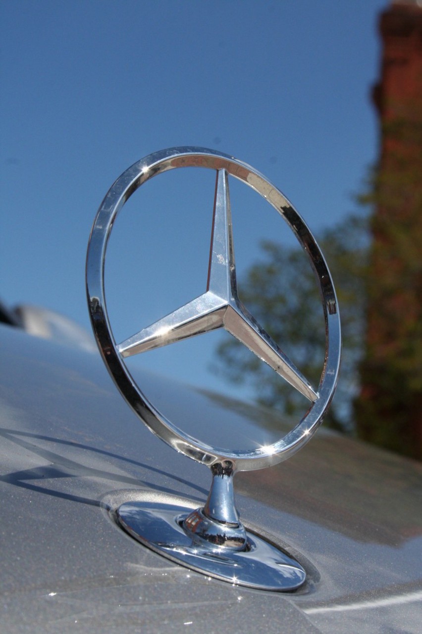 Mercedes - marka, przez którą widać świat. | fot. B....
